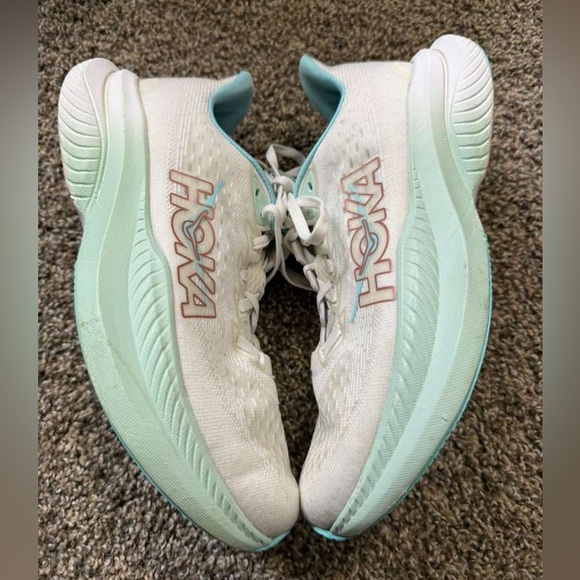 Hoka Shoes - Hoka mach 6 Women's White and Teal Athletic Shoes